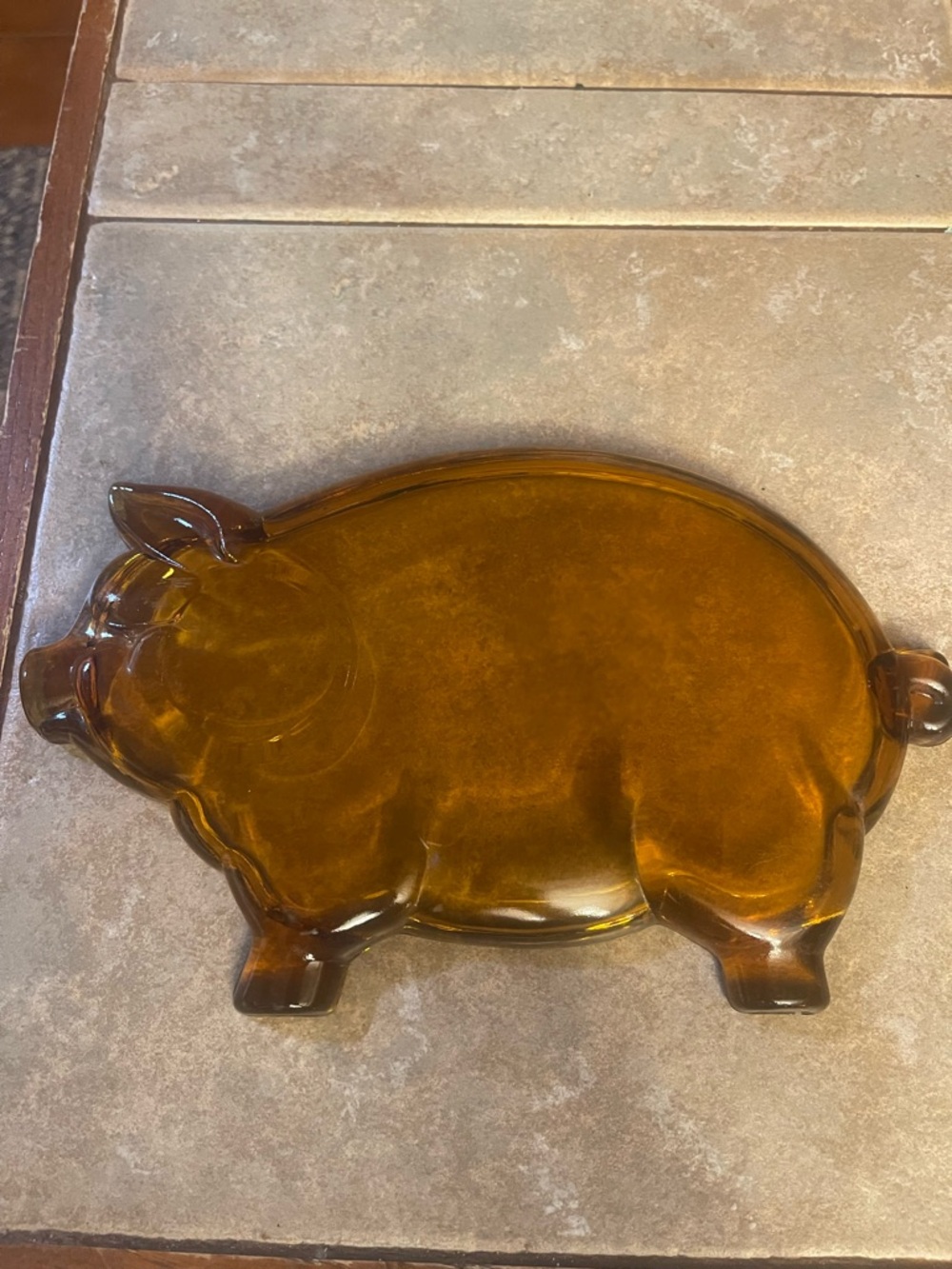 Tierra Amber Glass Pig Serving Plate